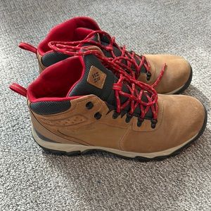 Men’s Columbia Hiking Boots // Size 13